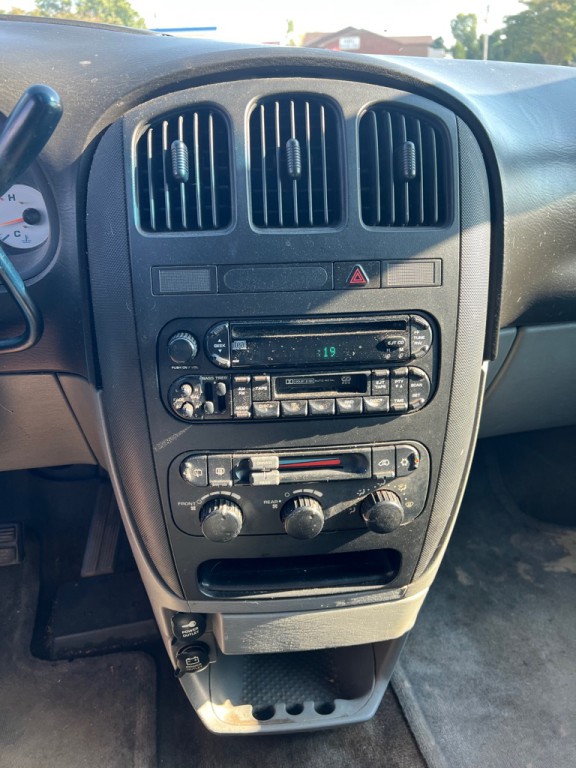2004 Dodge Grand Caravan Image 7