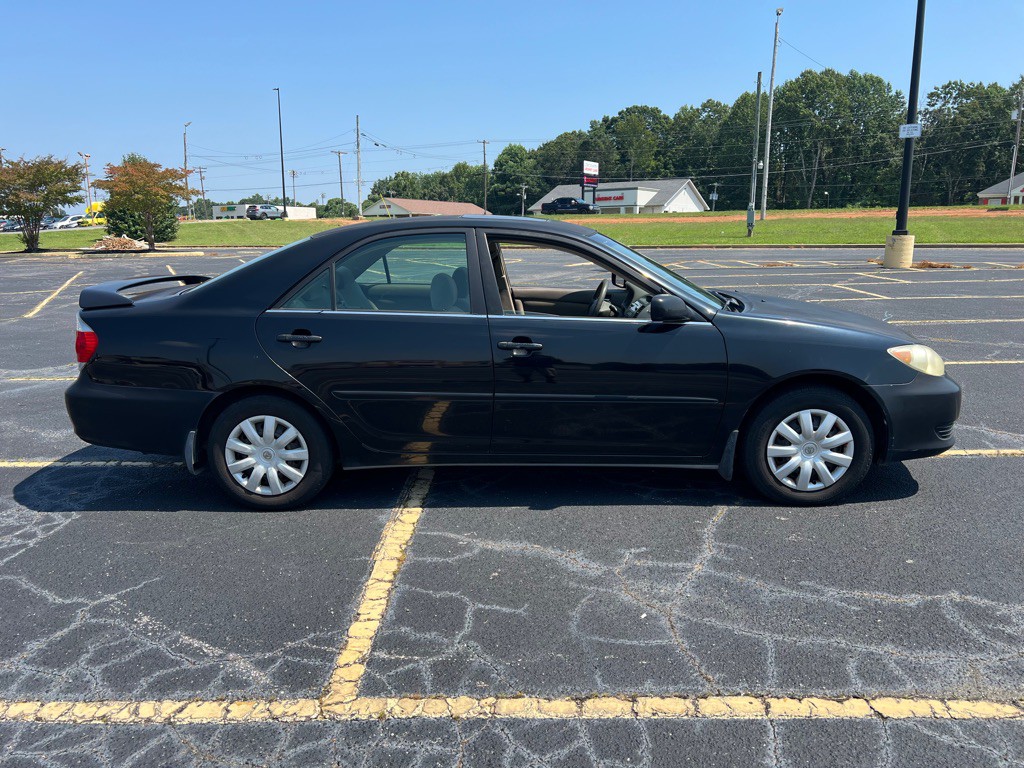 2005 Toyota Camry Image 3