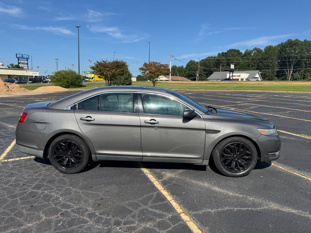 2013 Ford Taurus Image 3