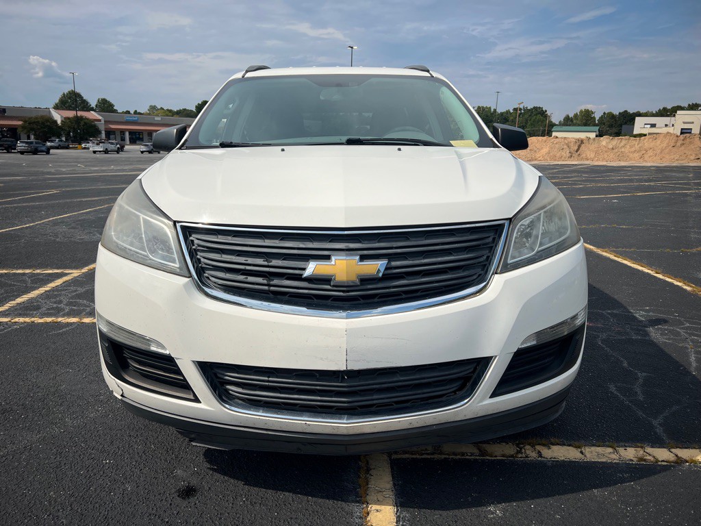 2014 Chevrolet Traverse Image 2
