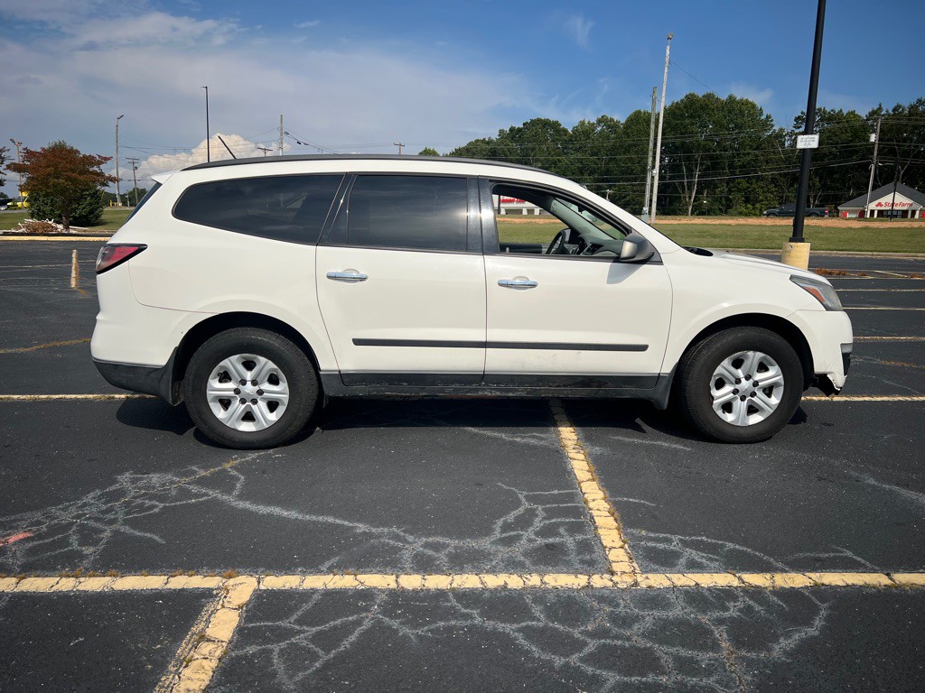 2014 Chevrolet Traverse Image 3
