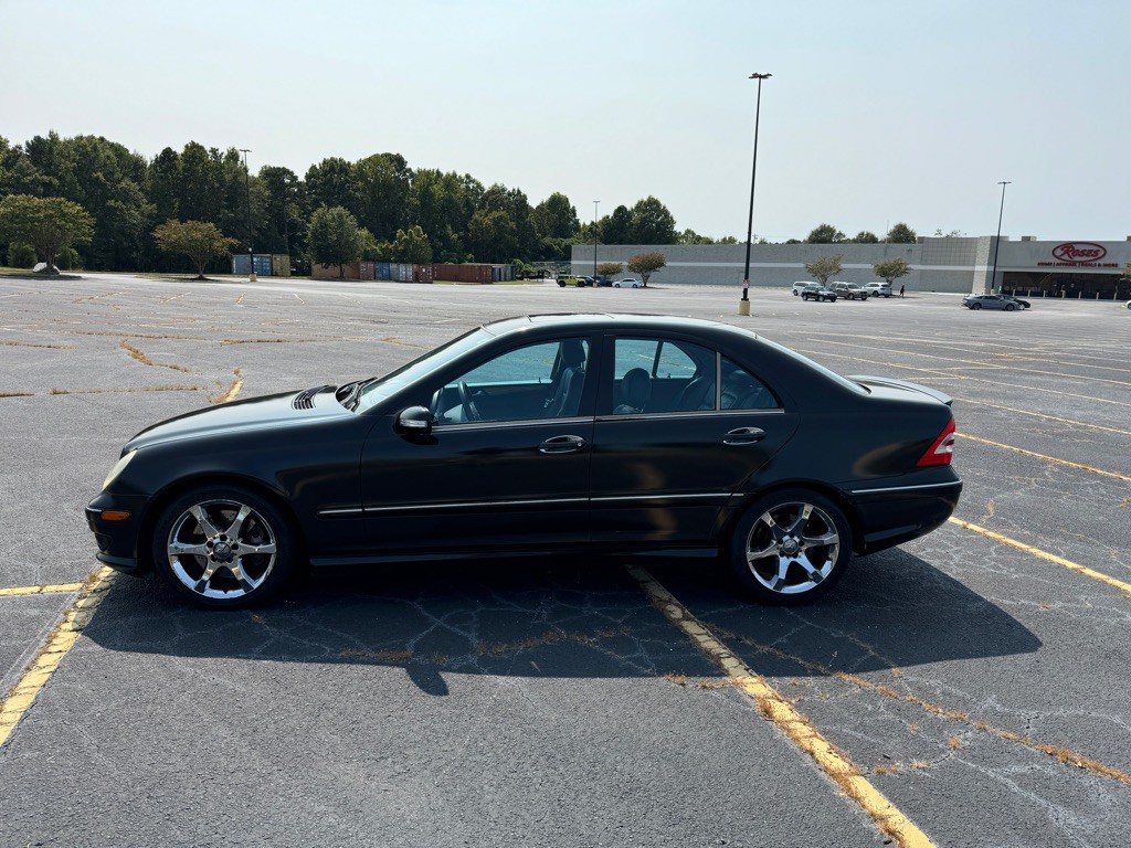 2007 Mercedes-Benz C-Class Image 1