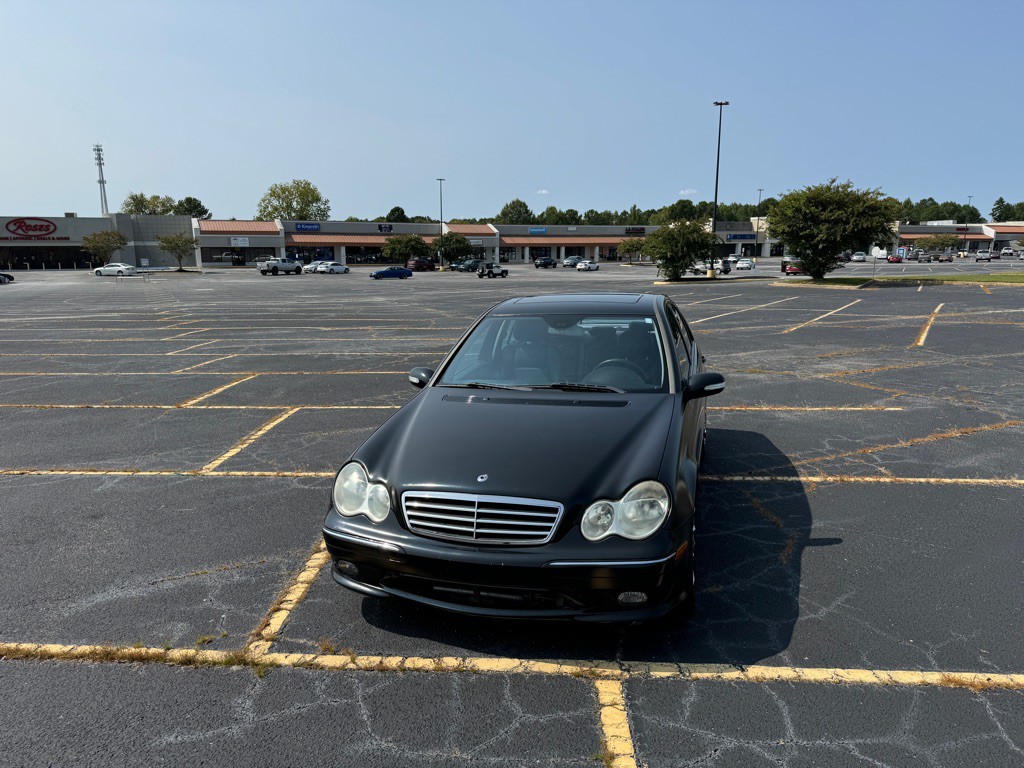 2007 Mercedes-Benz C-Class Image 2