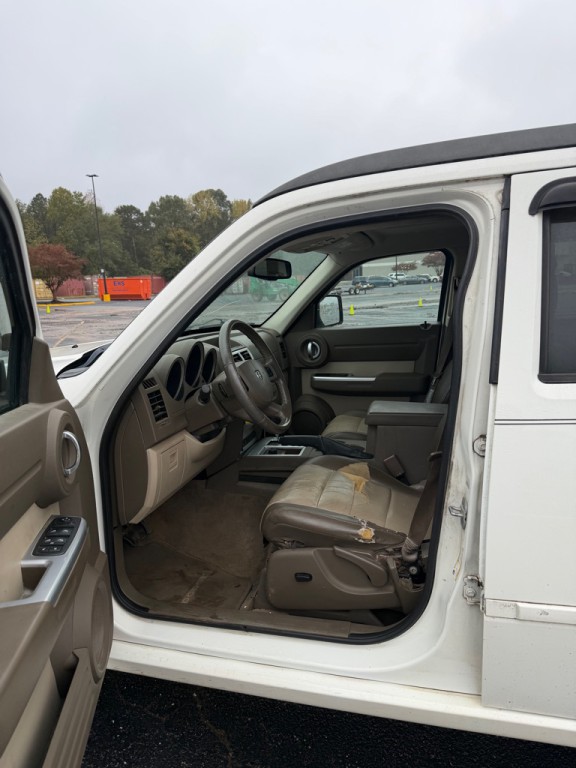 2010 Dodge Nitro Image 7