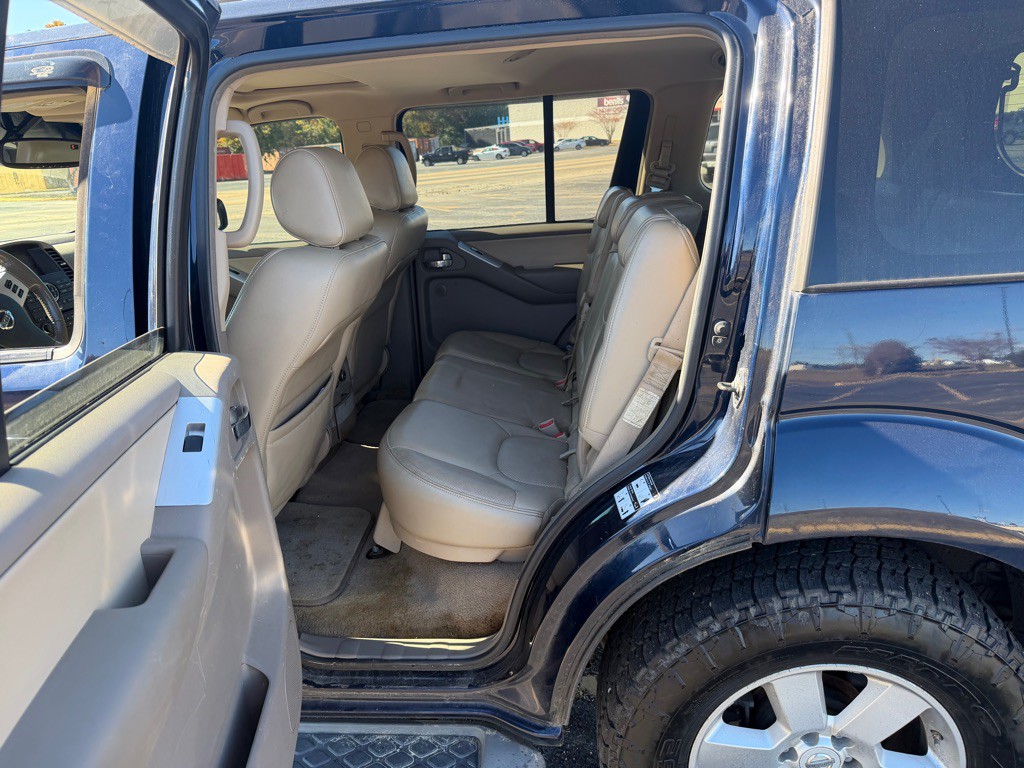 2008 Nissan Pathfinder Image 5