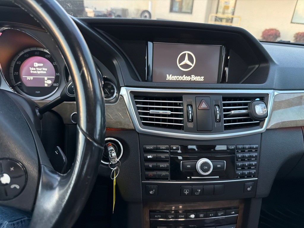 2011 Mercedes-Benz E-Class Image 7