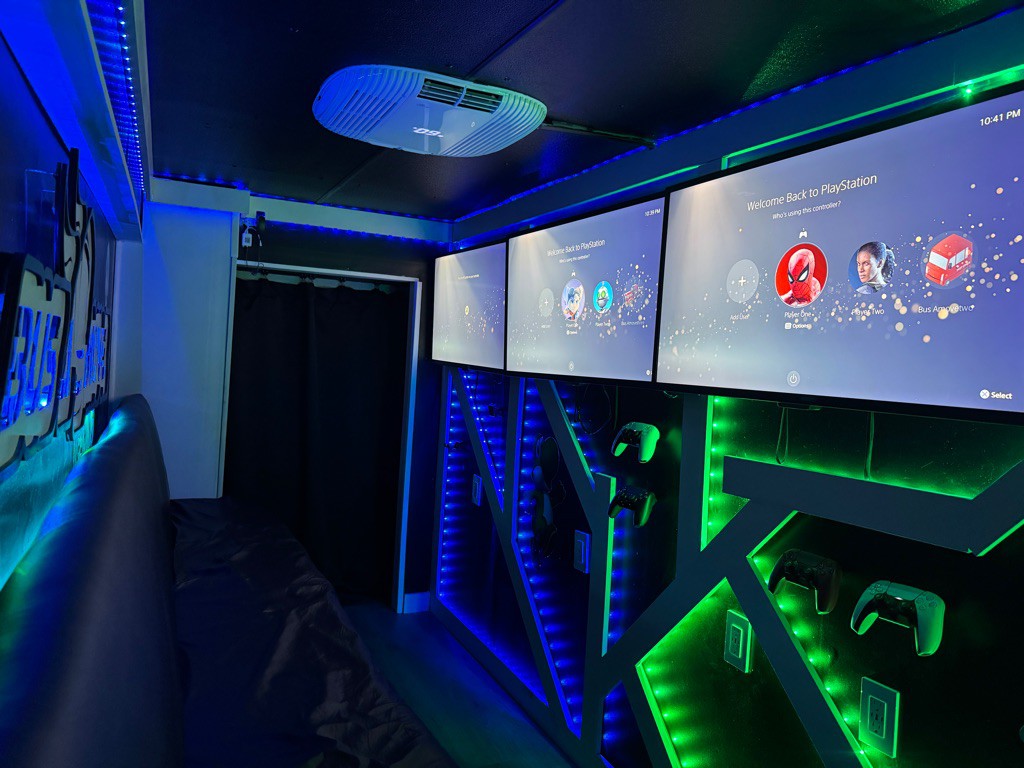 2010 Ford Econoline Image 16