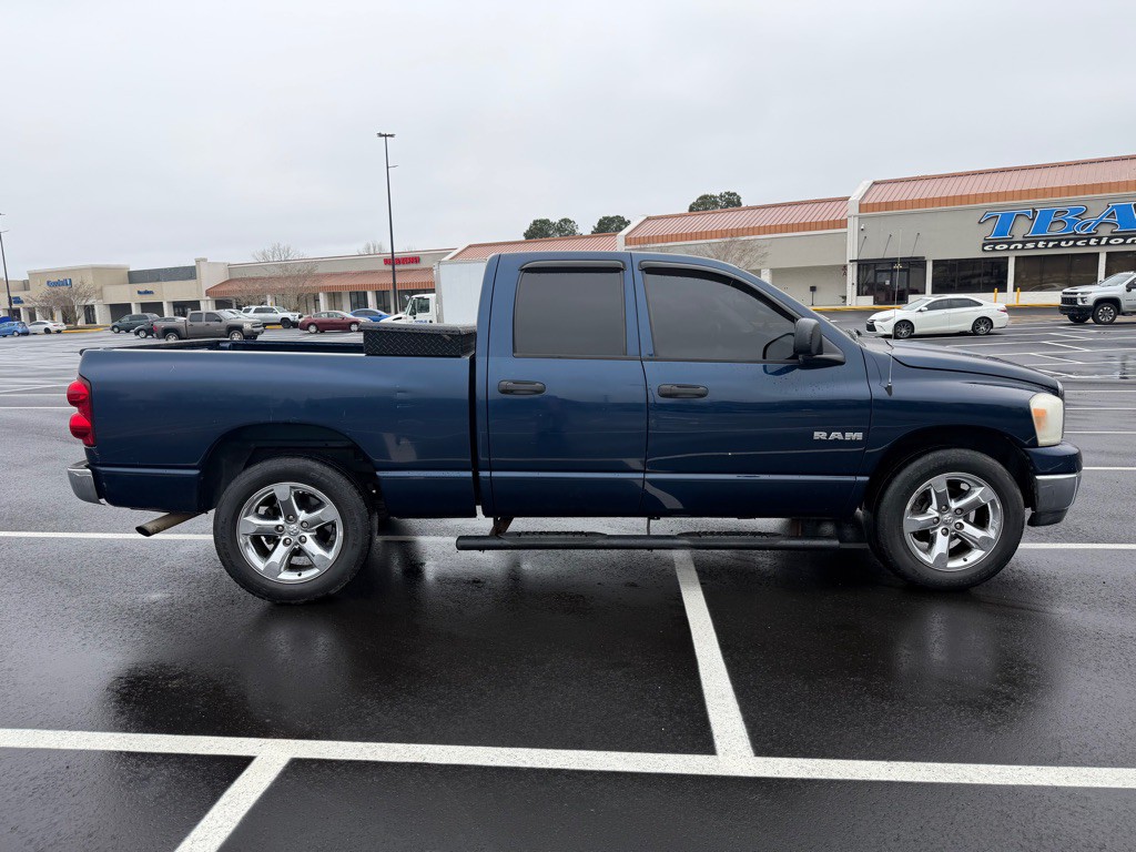 2008 Dodge Ram 1500 Image 3