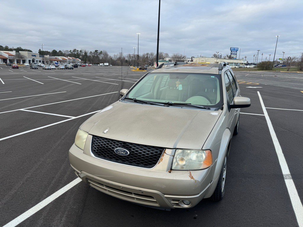 2005 Ford Freestyle Image 2