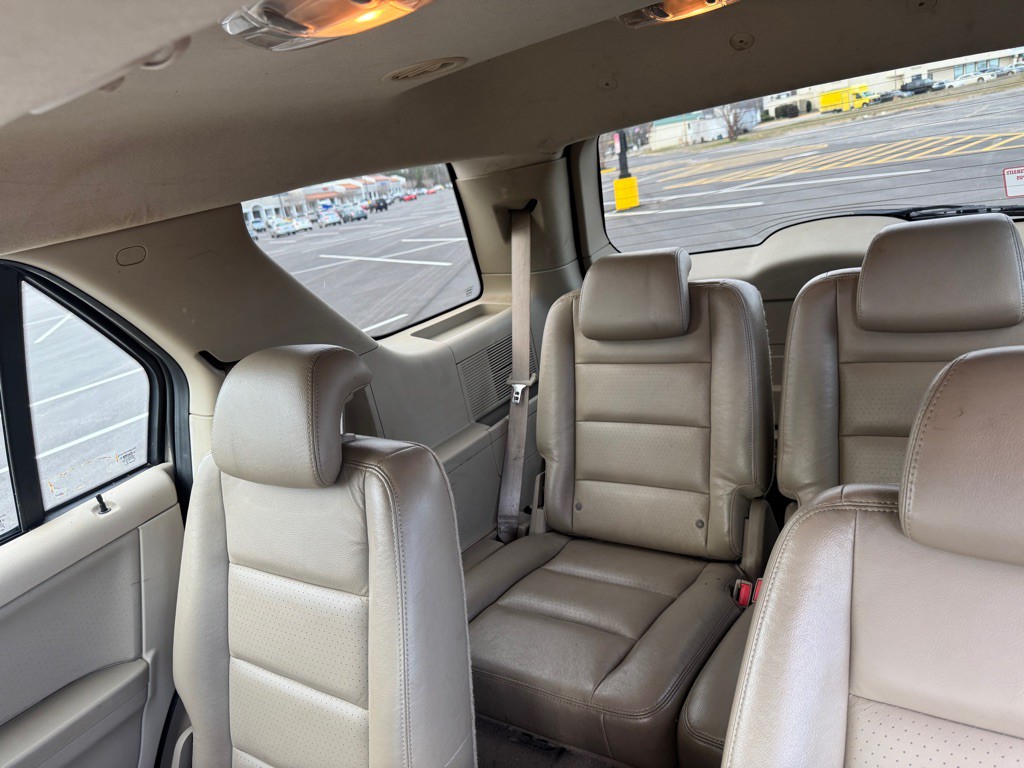 2005 Ford Freestyle Image 9