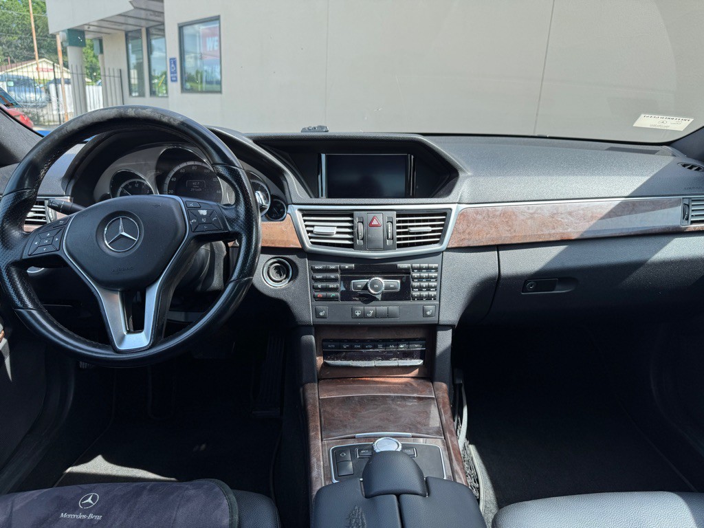 2013 Mercedes-Benz E-Class Image 6