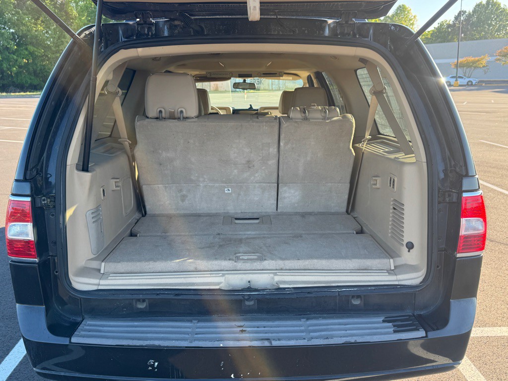 2008 Lincoln Navigator Image 6