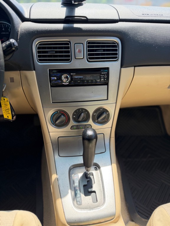 2006 Subaru Forester Image 8