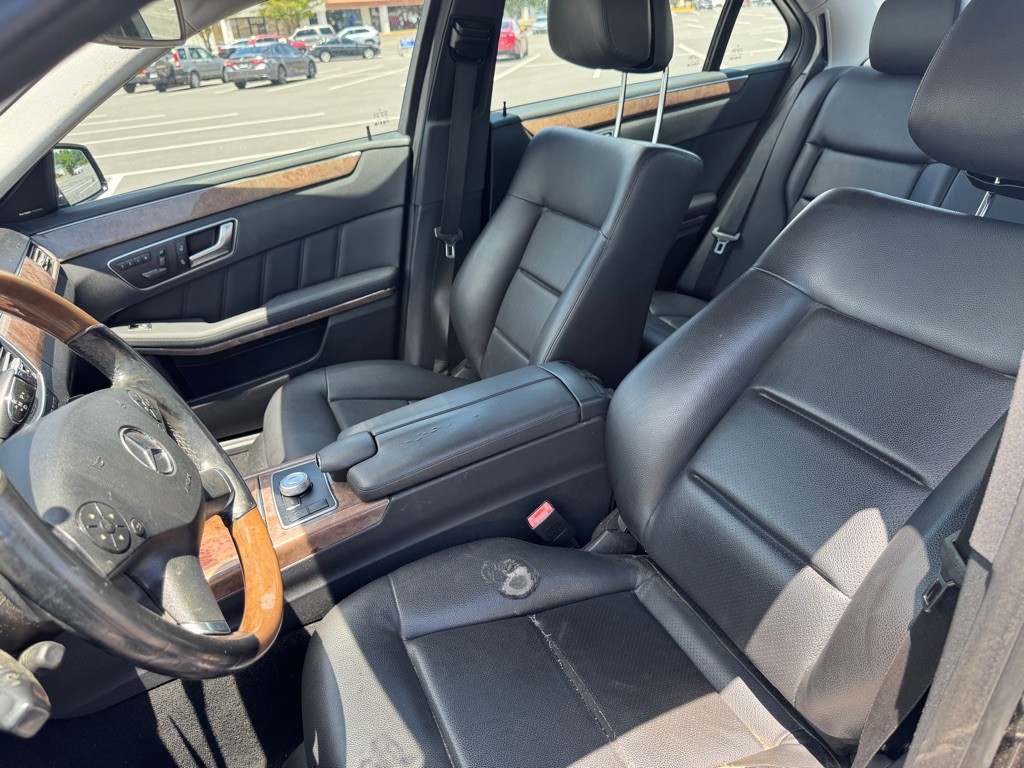 2012 Mercedes-Benz E-Class Image 6