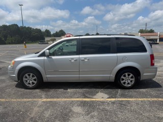 Image for 2010 Chrysler Town & Country Touring ID: 7584246