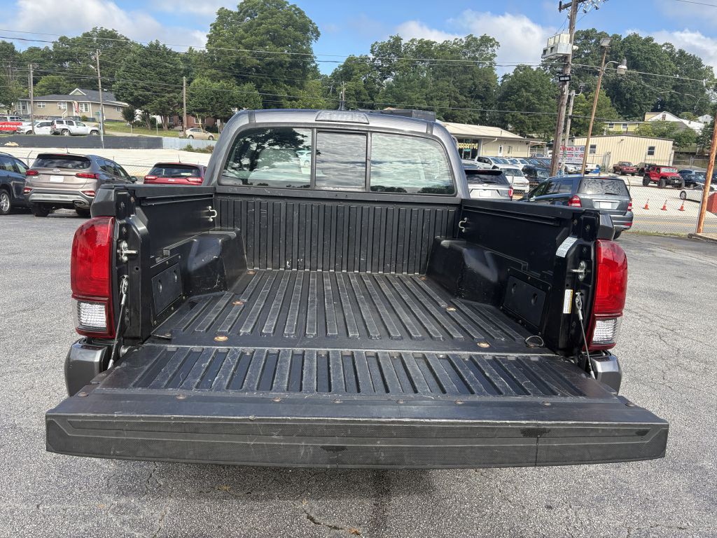 2018 Toyota Tacoma Image 5