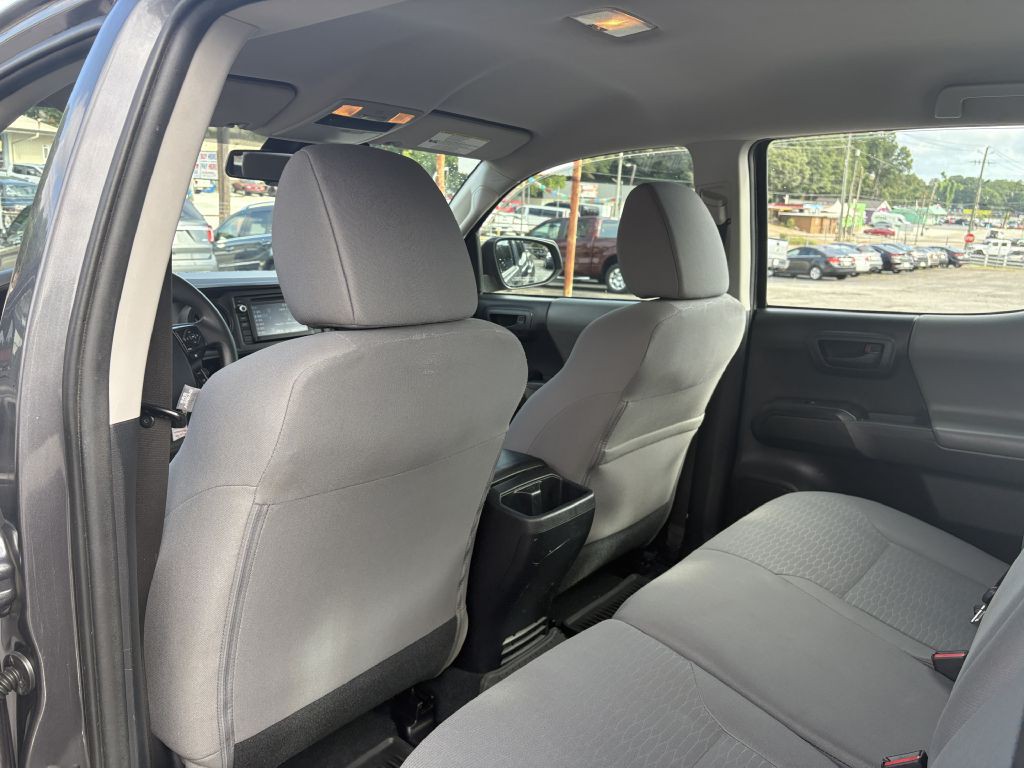 2018 Toyota Tacoma Image 14