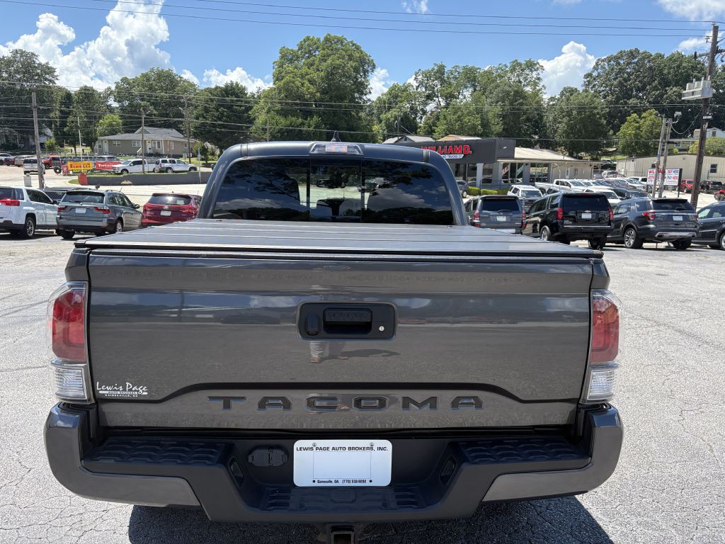 2020 Toyota Tacoma Image 3