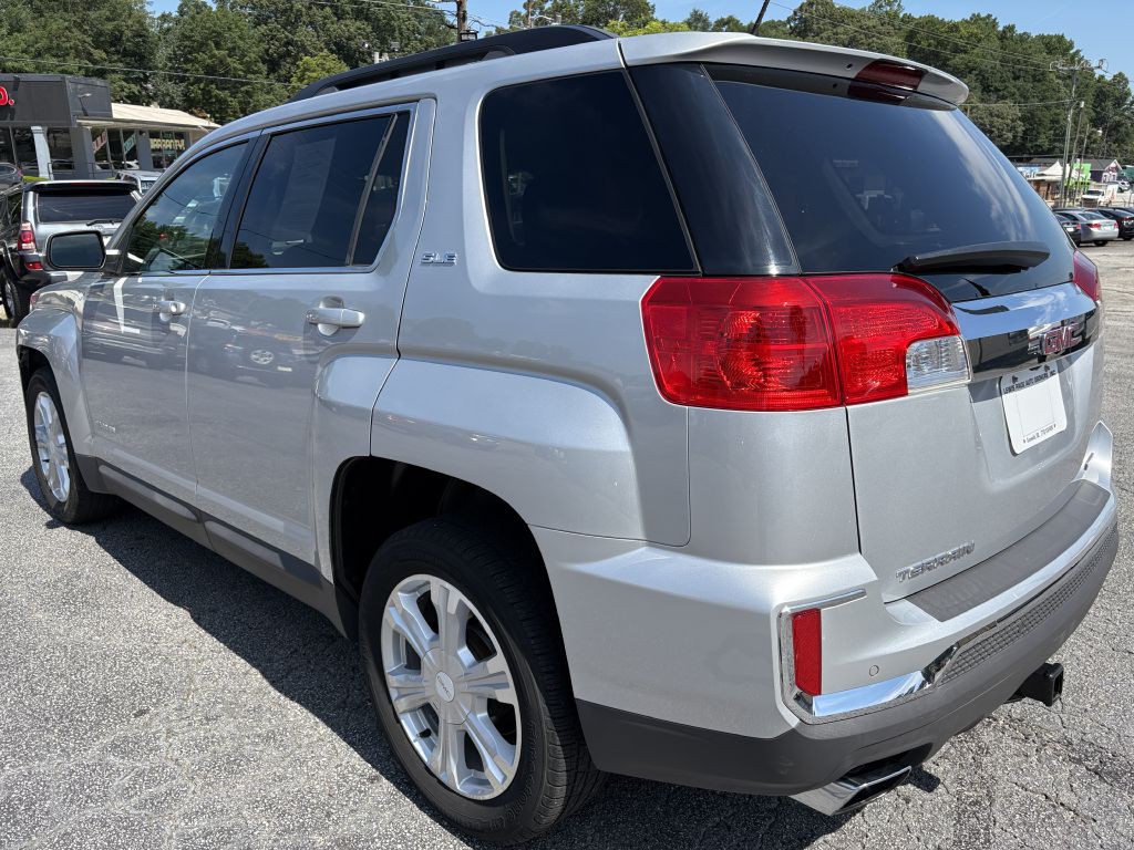 2017 GMC Terrain Image 3