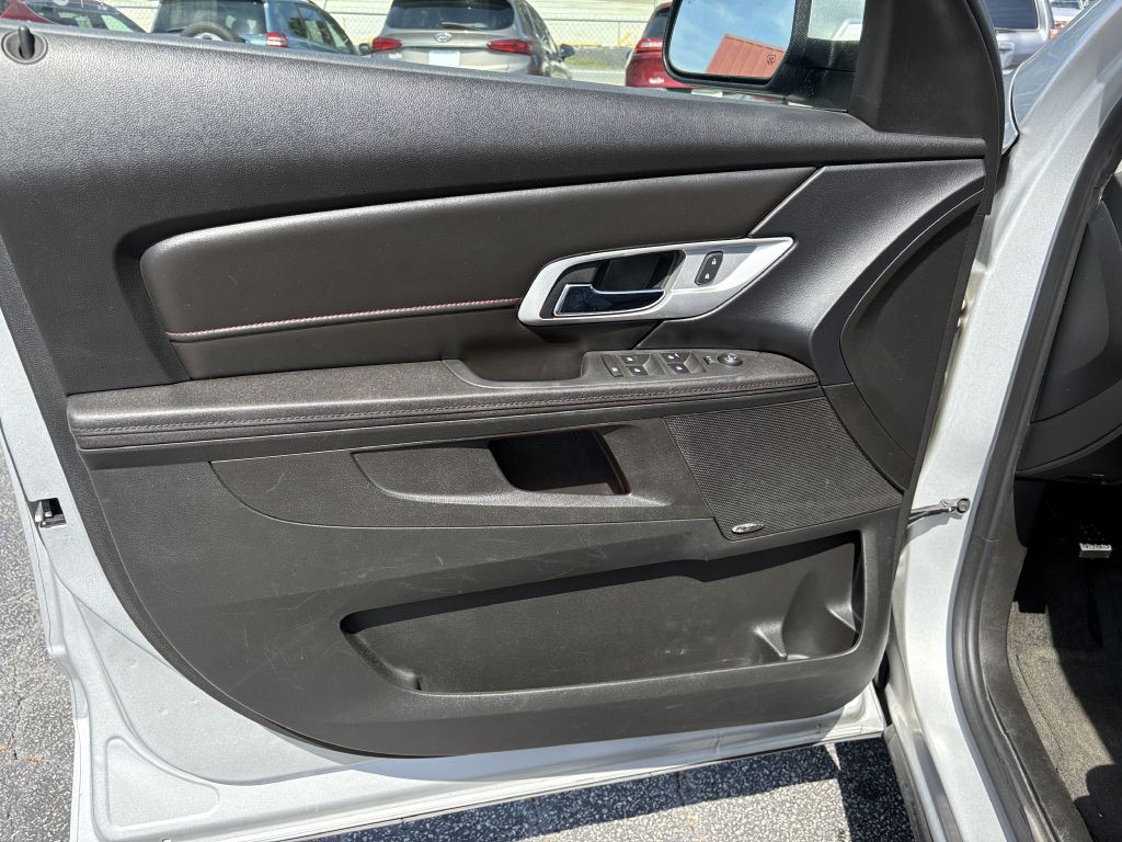 2017 GMC Terrain Image 10