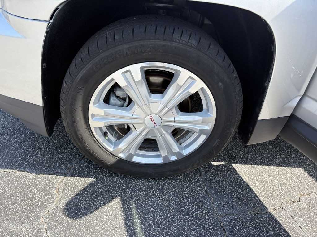 2017 GMC Terrain Image 18