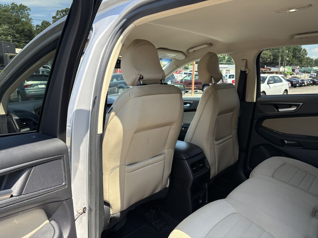 2019 Ford Edge Image 14