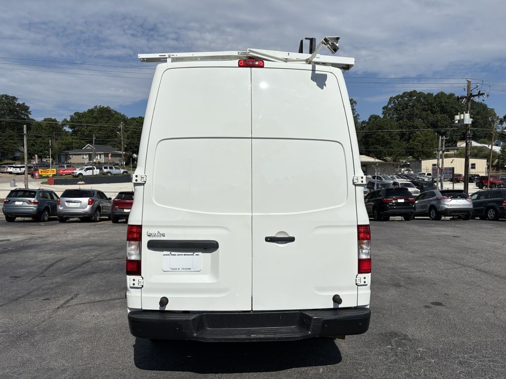 2021 Nissan NV Image 4