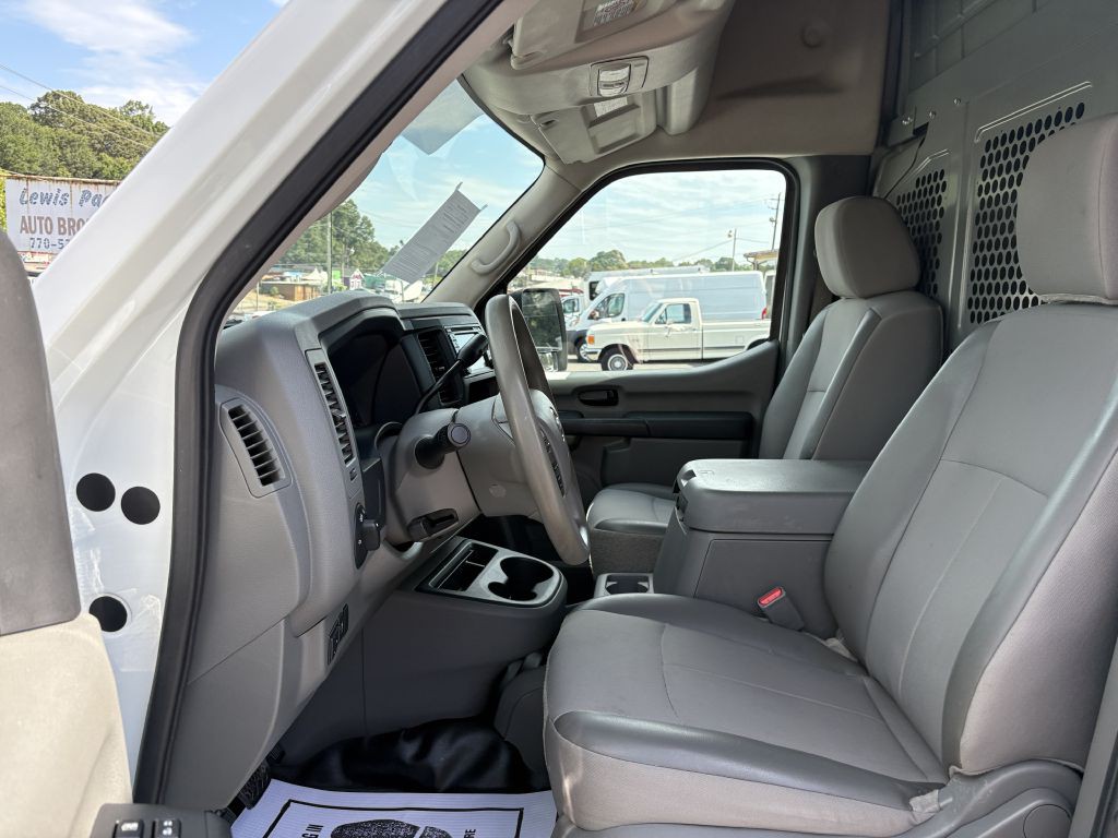 2021 Nissan NV Image 12