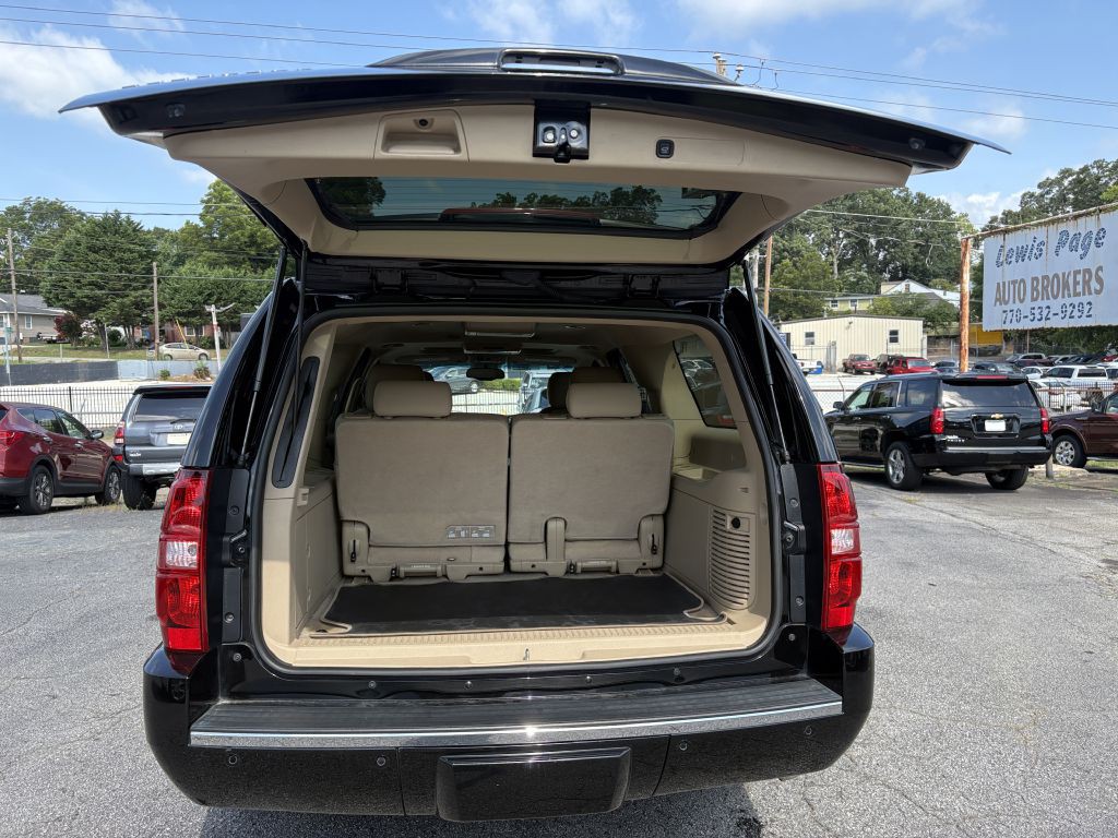 2013 Chevrolet Suburban Image 5