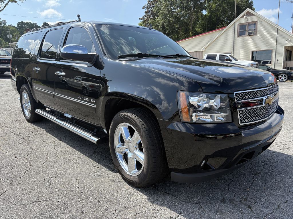 2013 Chevrolet Suburban Image 8