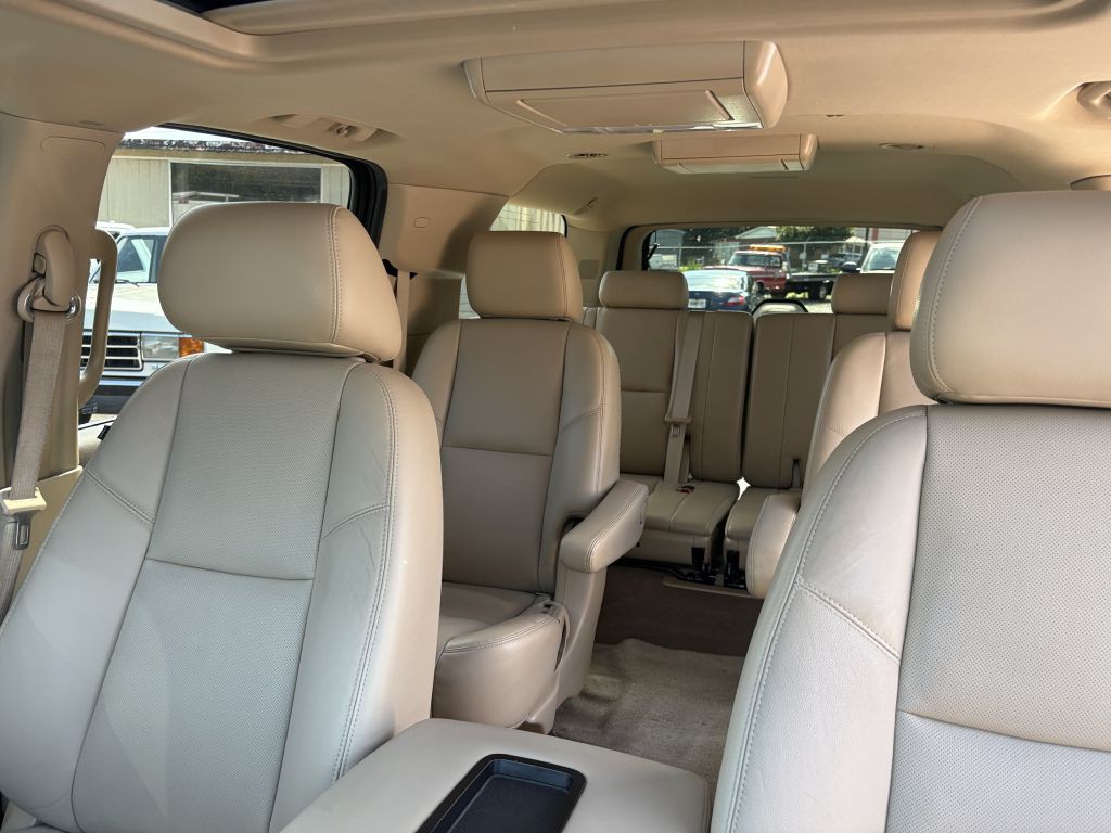 2013 Chevrolet Suburban Image 16