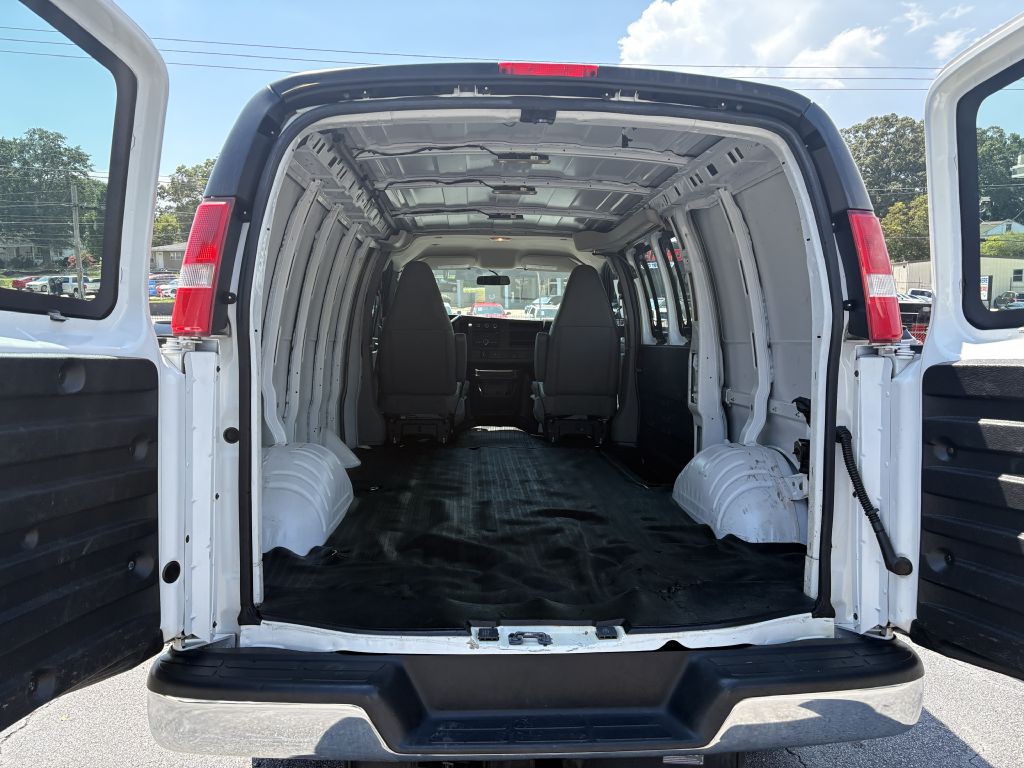 2020 Chevrolet Express Image 5