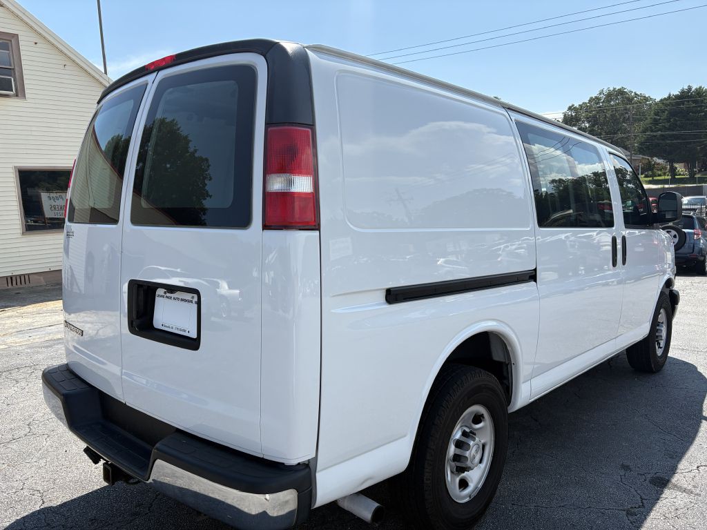 2020 Chevrolet Express Image 6