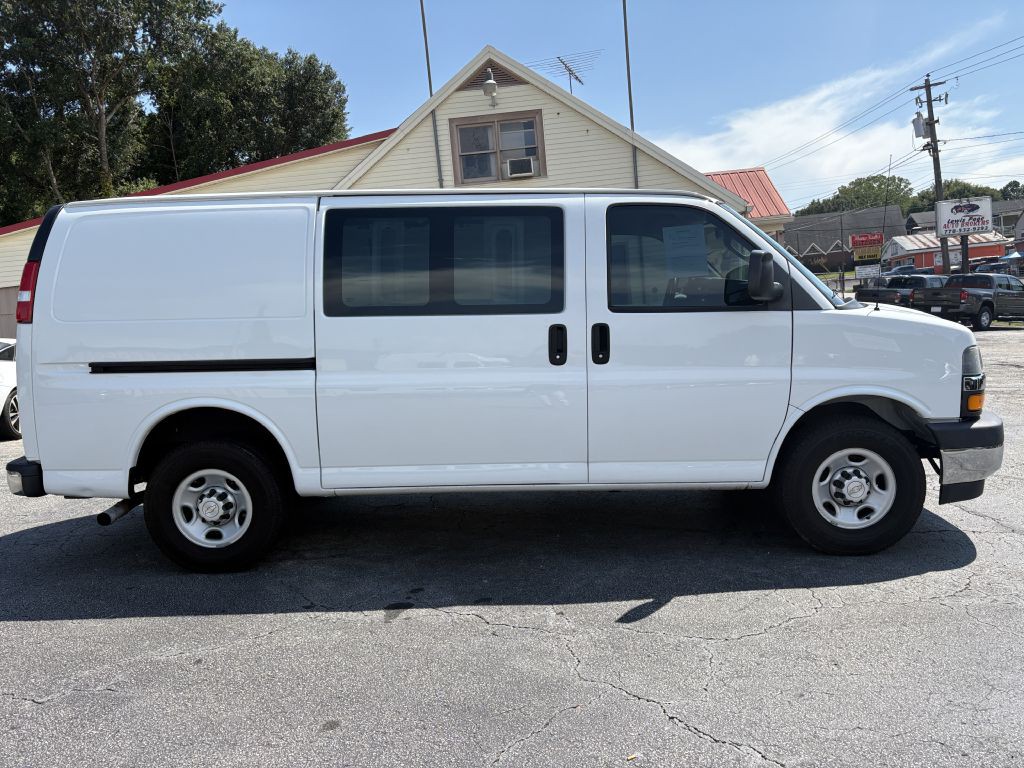 2020 Chevrolet Express Image 7