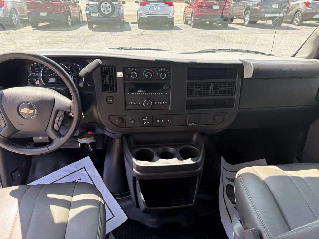 2020 Chevrolet Express Image 12
