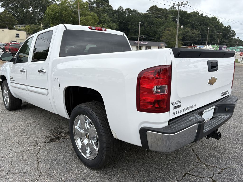 2010 Chevrolet Silverado 1500 Image 3