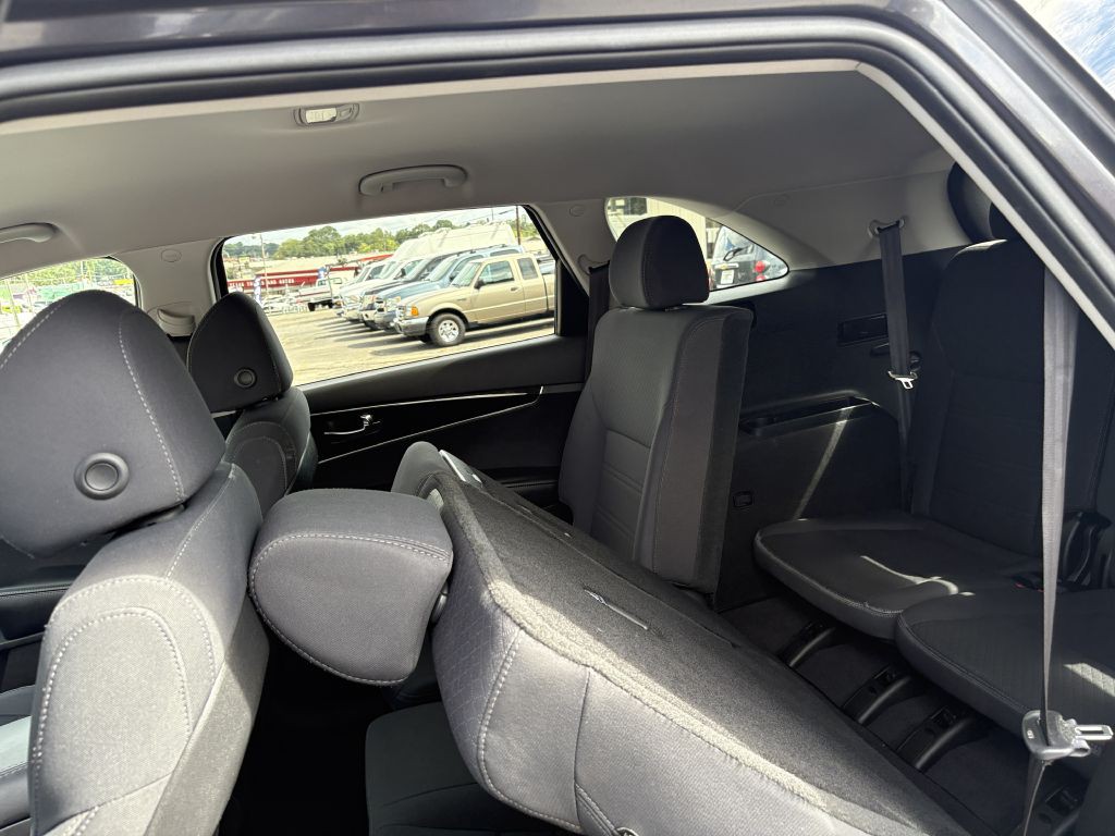 2018 Kia Sorento Image 17