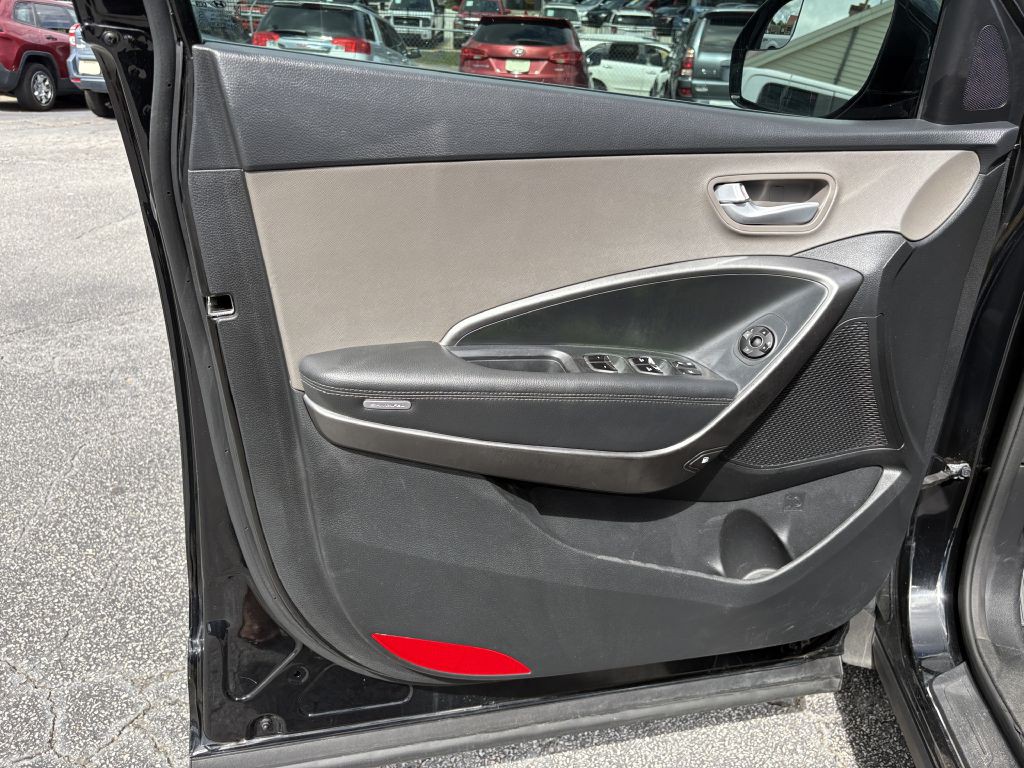 2018 Hyundai Santa Fe Image 11