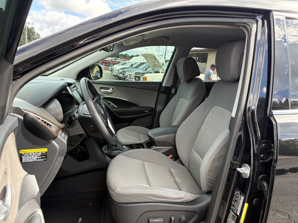 2018 Hyundai Santa Fe Image 12