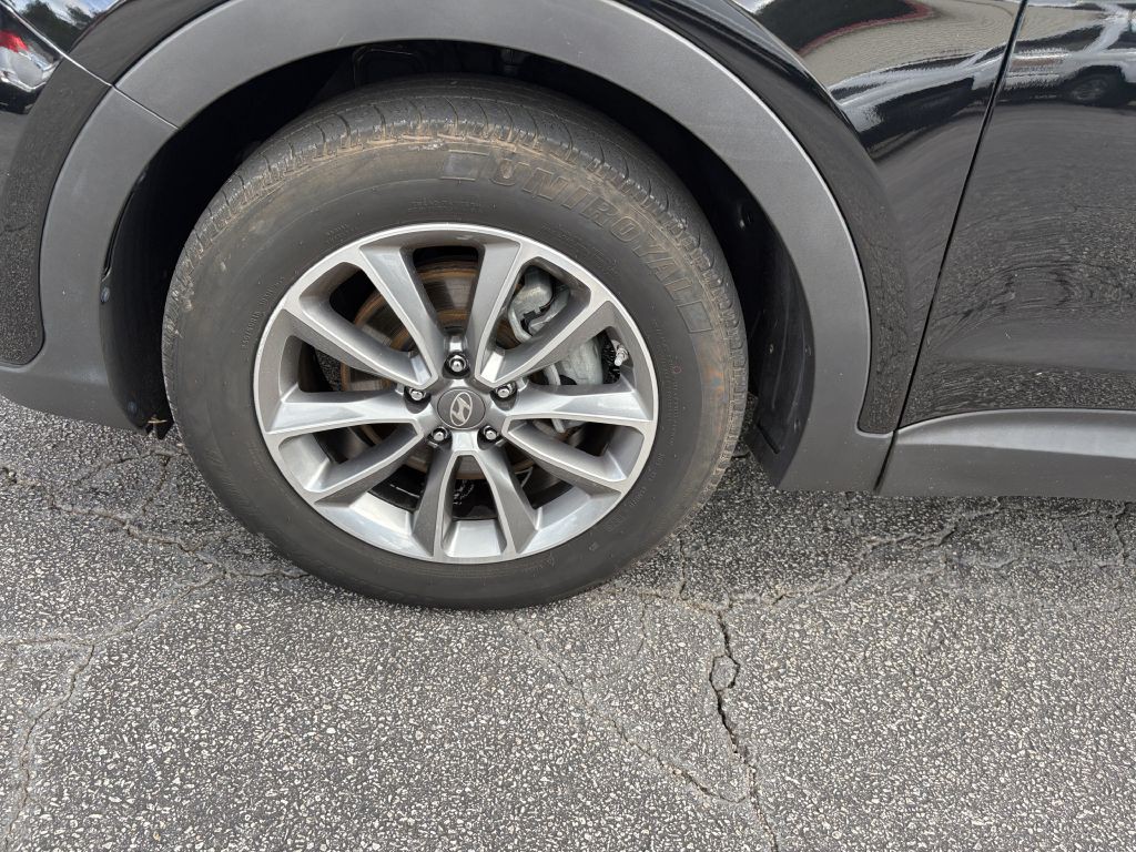 2018 Hyundai Santa Fe Image 18