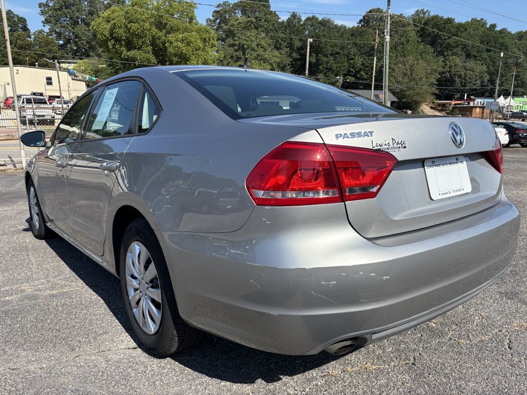 2012 Volkswagen Passat Image 3