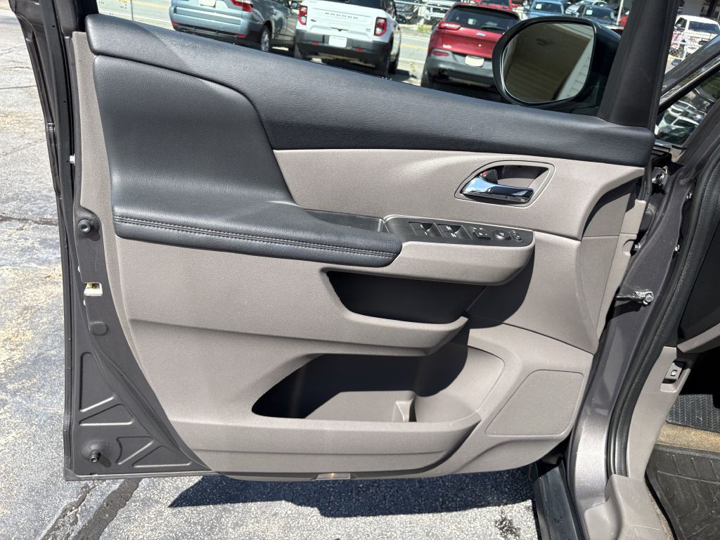 2015 Honda Odyssey Image 10
