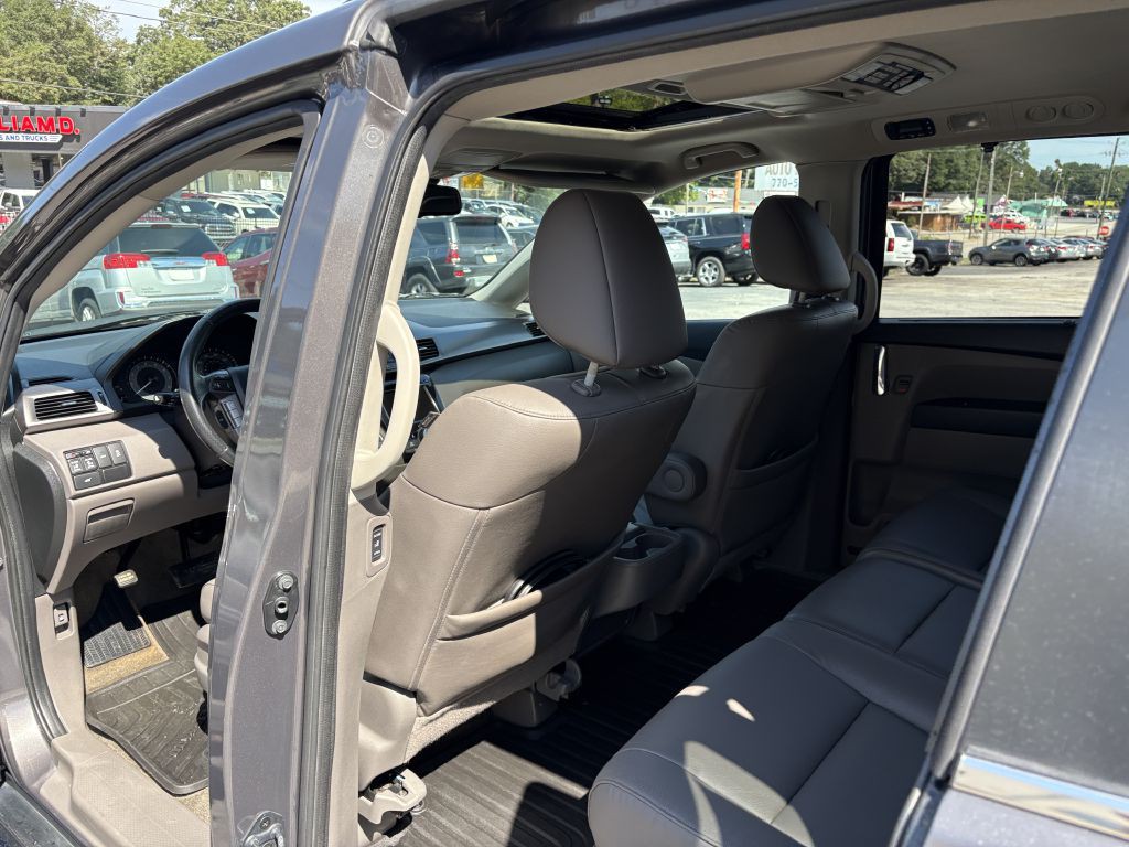 2015 Honda Odyssey Image 12