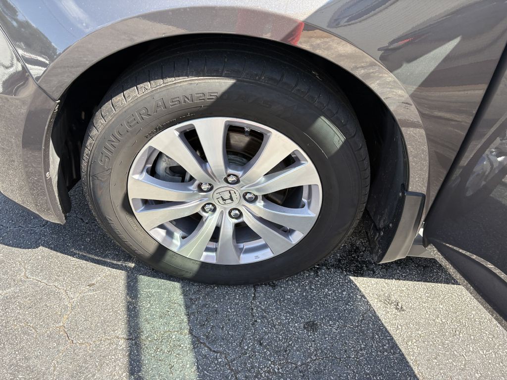 2015 Honda Odyssey Image 17