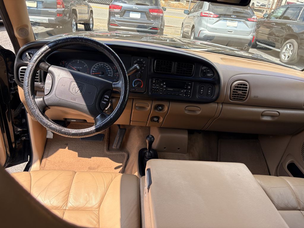 2000 Dodge Ram 3500 Image 12