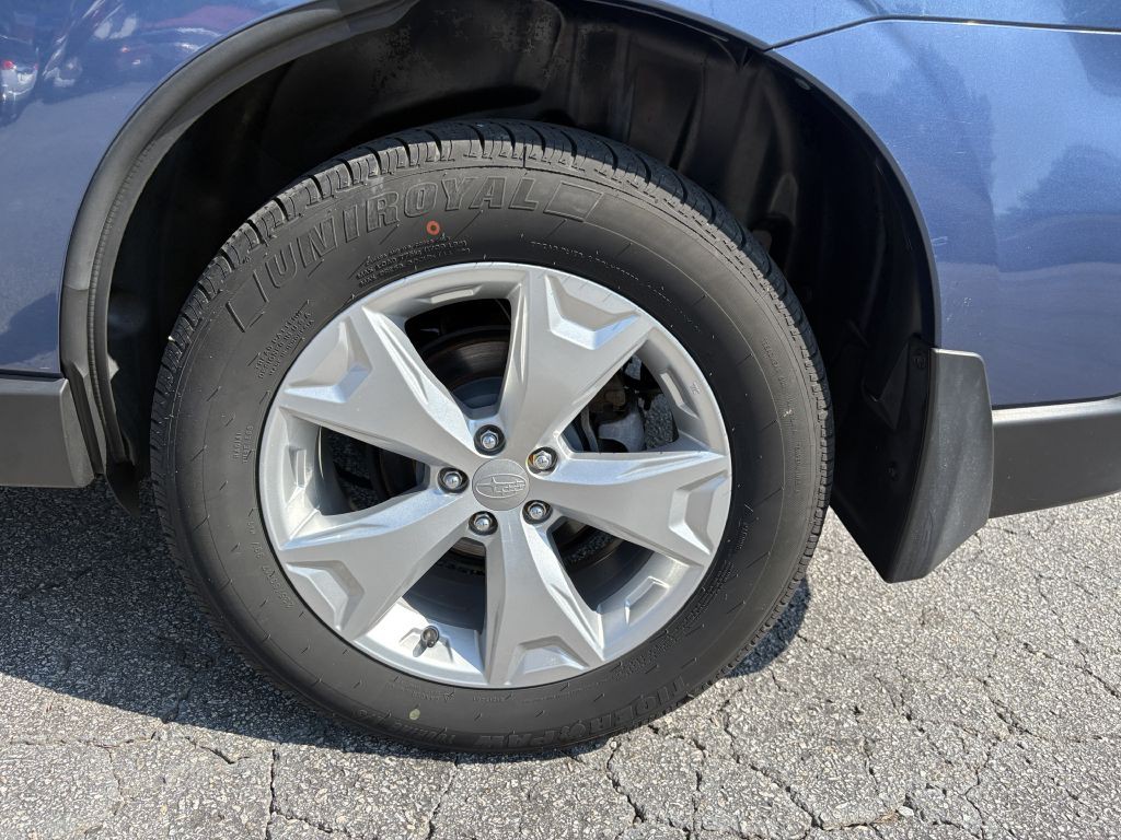 2014 Subaru Forester Image 16