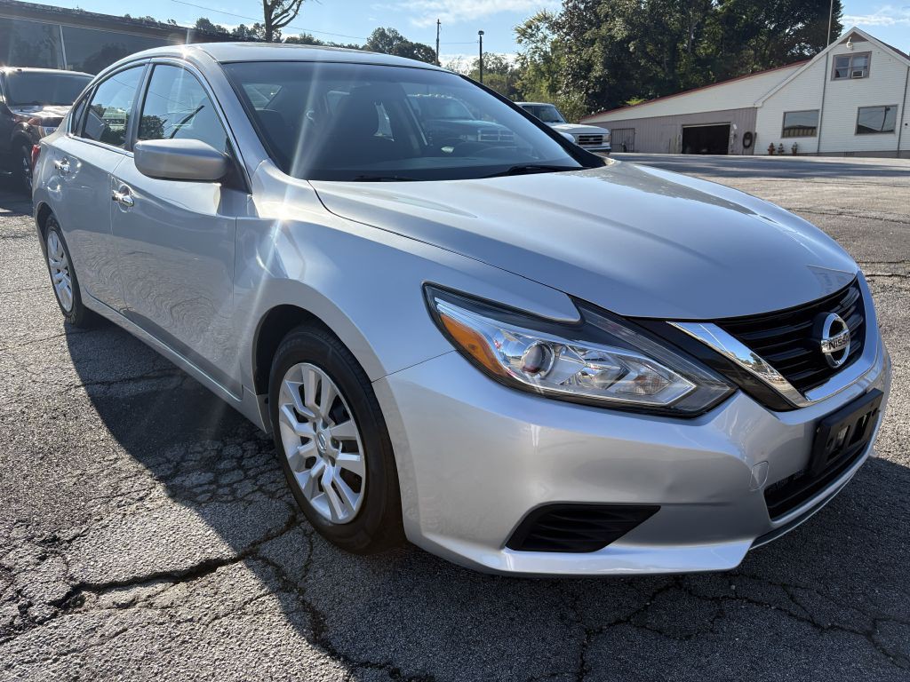 2017 Nissan Altima Image 7