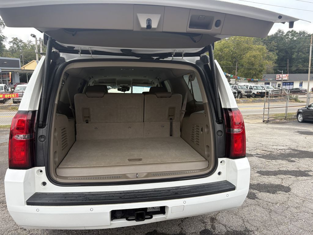 2015 Chevrolet Suburban Image 4