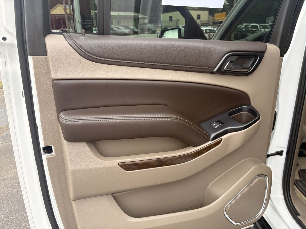 2015 Chevrolet Suburban Image 13