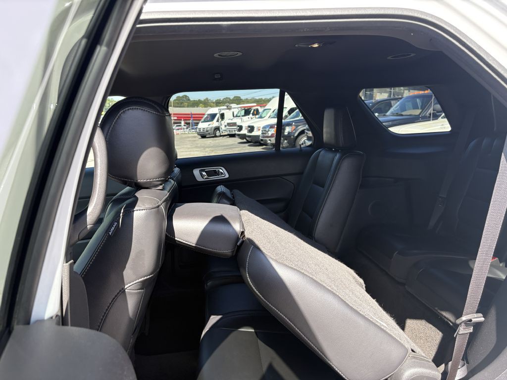 2012 Ford Explorer Image 16